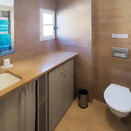 Holiday home Gorgeous In Saint-laurent-de-la-ca With Wifi *