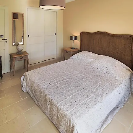 Gorgeous In Saint-laurent-de-la-ca With Wifi Holiday home