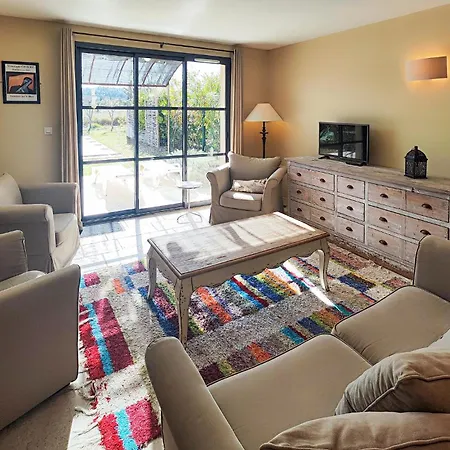 펜션 Stunning In Saint-laurent-de-la-ca